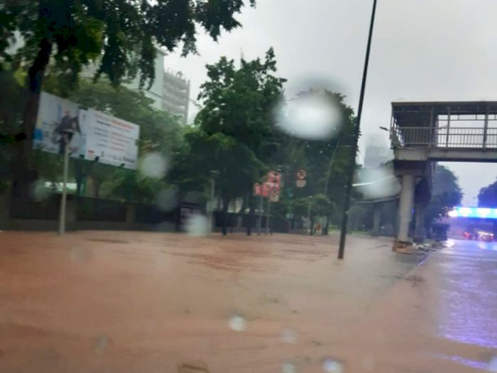 Tahun Baru, Jalan Utama dan Tol Jakarta Banjir Sampai 50 Centimeter 