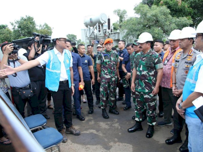 Tinjau Gardu Induk PLN Pasca Banjir, Ini Kata panglima TNI