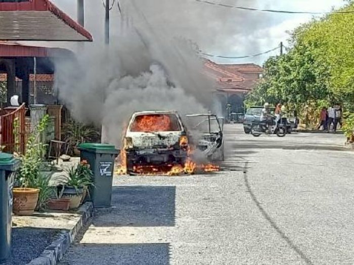 Perodua Kancil Habis Dilalap Api Gara-Gara Powerbank 