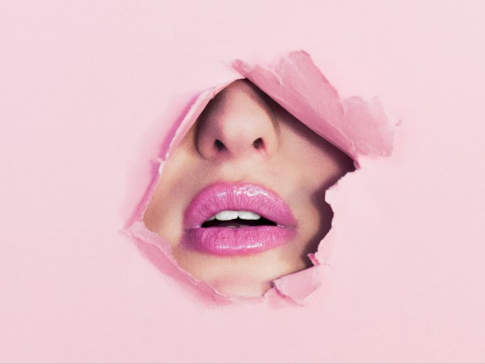Bukannya Cantik, Bibir Wanita Ini Jadi Miring Karena Operasi Plastik