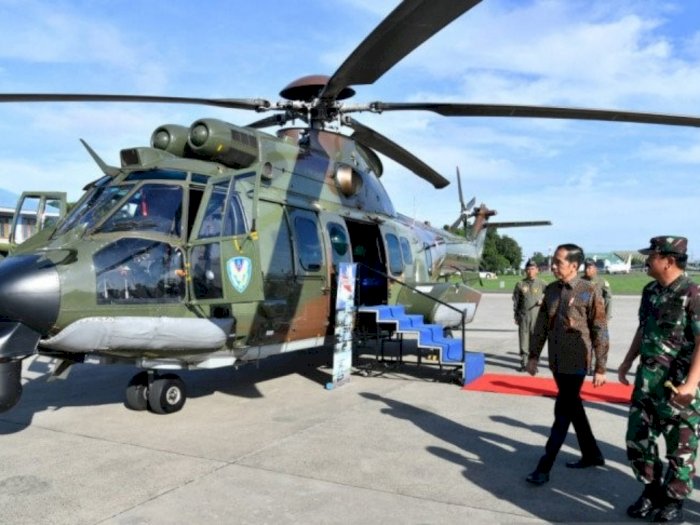 Super Puma Masuk Perawatan, TNI Siapkan Heli Caracal Buat Jokowi