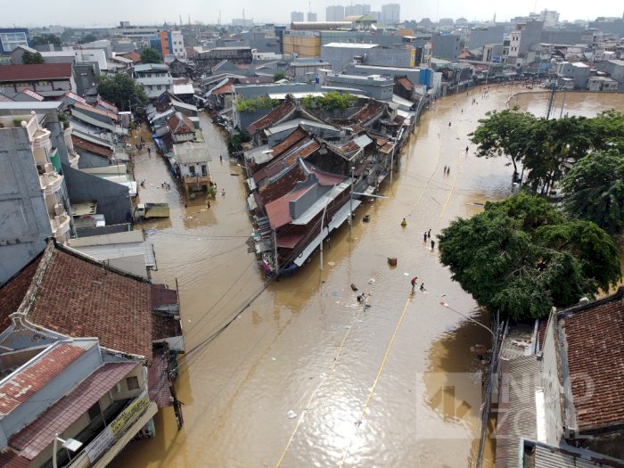 Banjir Jakarta 2020 Hasilkan 61.000 Ton Sampah