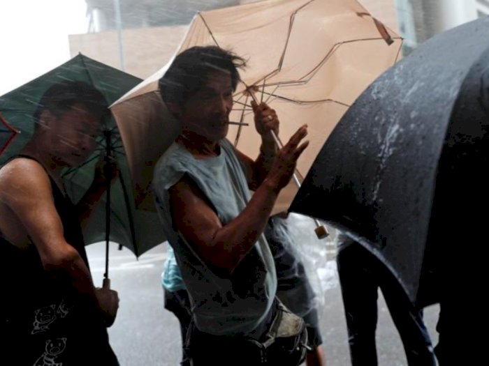Jelang Imlek, Prakiraan Hujan Lebat Masih Mengguyur Indonesia