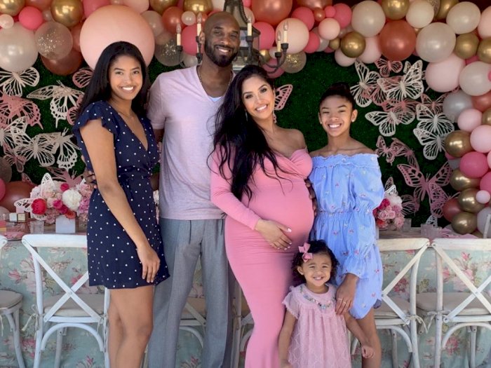 Mengenang Potret Kedekatan Kobe Bryant Bersama 4 Putrinya