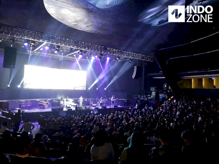 Meriahnya 'Dilan Concert & Movie Talk'