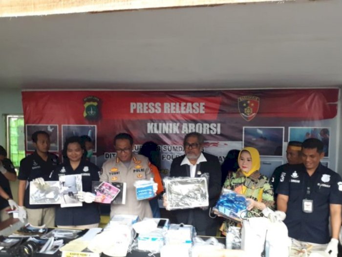 Polisi Gerebek Klinik Aborsi Ilegal di Jakarta Pusat