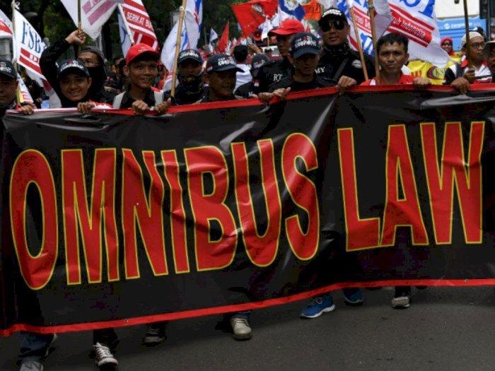 Peneliti Formappi Ragukan Niat Pemerintah Terkait Omnibus Law