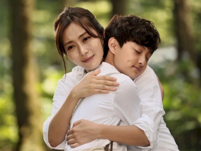 10 Drama Korea Terbaik tentang Pengorbanan Ibu Paling Menyentuh Hati