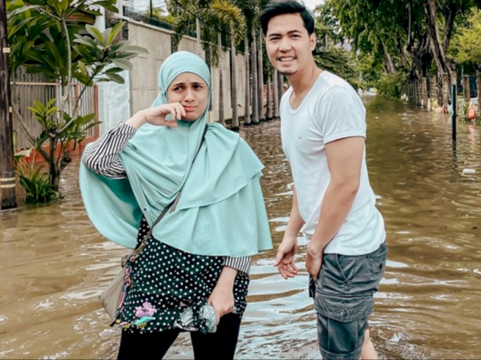 Banjir Jakarta, 4 Seleb Tanah Air Ini Juga Kena Imbasnya
