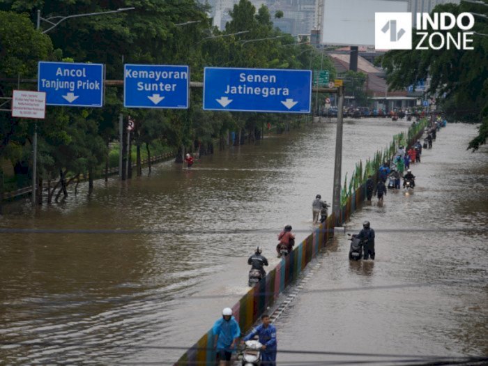 BNPB: 9 Orang Tewas Akibat Banjir Jabodetabek