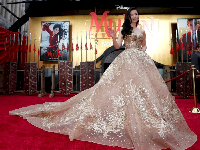 FOTO: Kemeriahan Karpet Merah Premiere Film 'Mulan' 