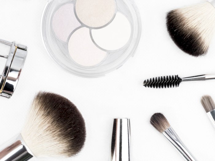 Ini Waktu yang Tepat Untuk Membersihkan 3 Alat Makeup Berikut