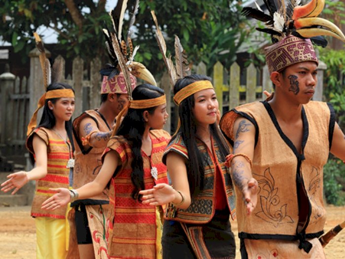 5 Suku Unik di Indonesia, Bertahan dengan Tradisi Leluhur