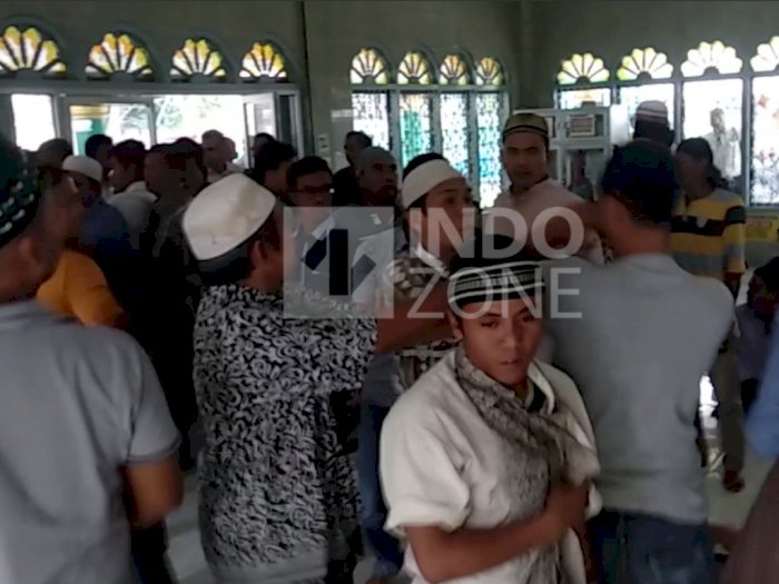 Viral Video Perkelahian Saat Khutbah Jumat, Seorang Pria Diusir dari Masjid di Medan