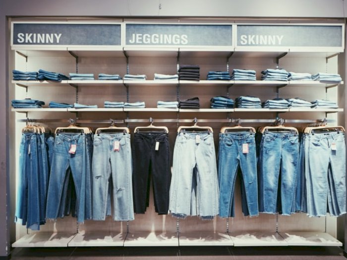 Model Celana Jeans yang Tren di Tahun 2020, Kamu Sudah Punya?