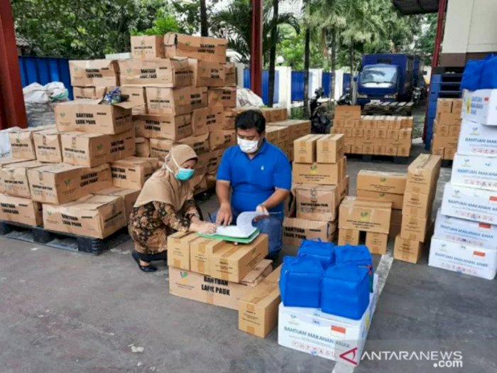 6.700 Paket Sembako Disalurkan oleh Kemensos Atasi Dampak Virus Corona
