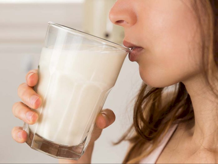 Suka Minum Susu Hangat? Ini Manfaatnya untuk Tubuh 