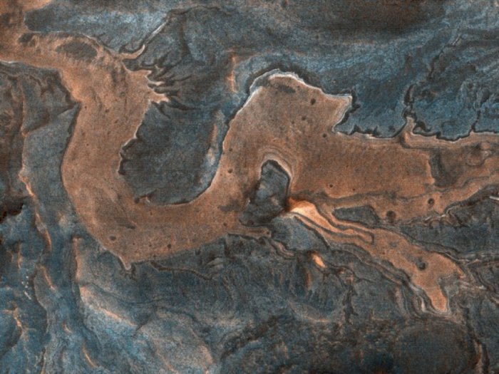 NASA Rilis Foto Penampakan Naga di Permukaan Planet MARS