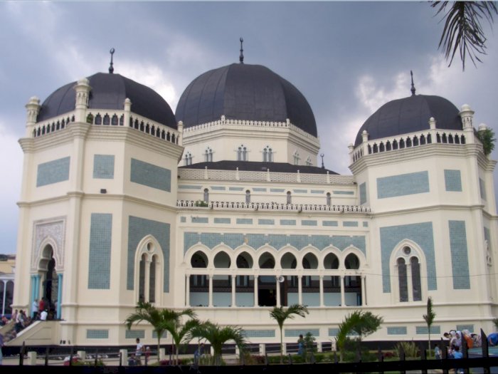 Masjid Raya Medan Tiadakan Tradisi Bagi-Bagi Bubur Selama Pandemi Corona