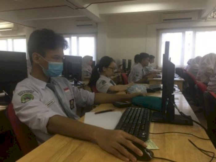 Pandemi Covid-19, Pendaftaran Siswa Baru SMA/SMK Dilakukan Melalui Whatsapp