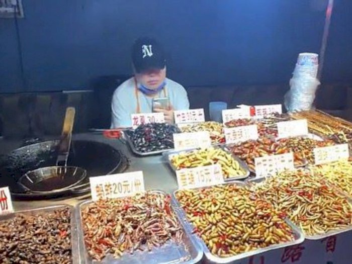 Corona Reda, Pasar Malam yang Jual Serangga di  Tiongkok Dibuka Kembali