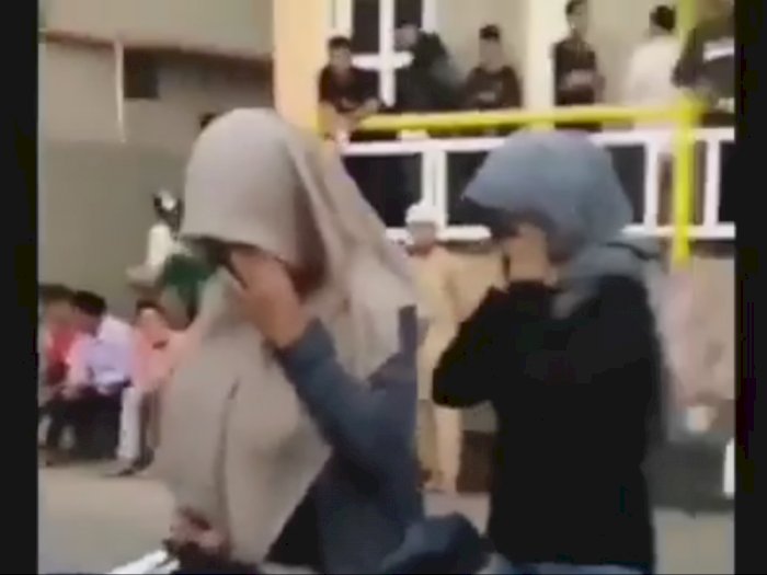 Viral Seleb Tiktok Aceh Kegep Mesum Di Mobil Netizen Salfok Ke Dada Indozone Id