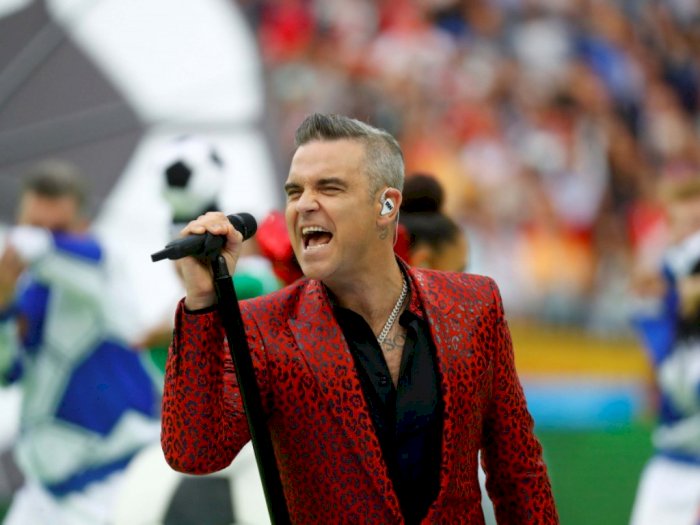 Aksi Robbie Williams Unjuk Diri Berjoget saat Karantina di Rumah