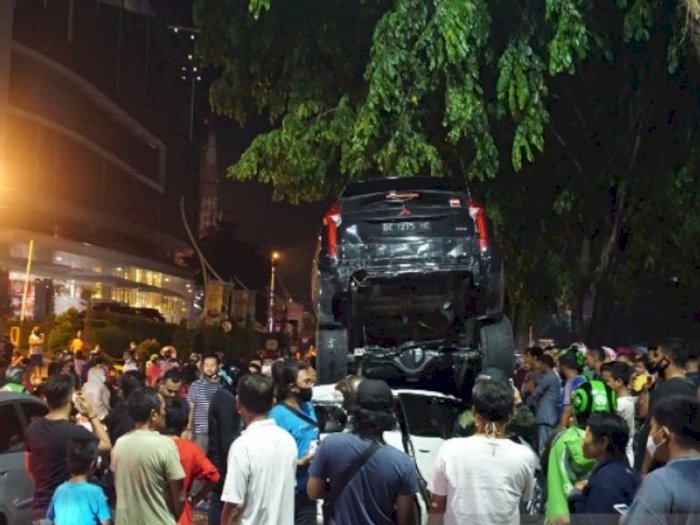 Tabrakan Beruntun Terjadi di Ring Road Medan, Satu Korban Cedera