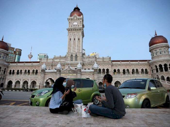 Malaysia Sudah Izinkan Masyarakatnya Gelar Salat Berjamaah di Masjid