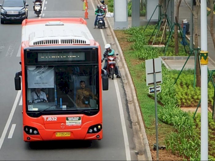 Atasi Kepadatan Penumpang KRL, Pemerintah Bakal Sediakan Bus Gratis