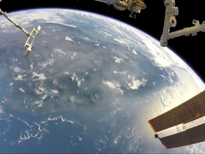 VIDEO: Begini Kondisi Bumi dari Luar Angkasa, Hasil Rekaman Astronaut Pakai Kamera GoPro!