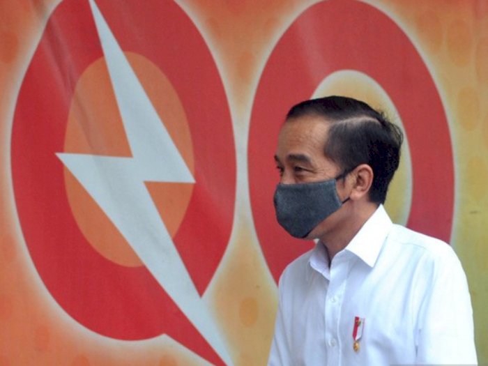 Presiden Jokowi Pantau Langsung Penyaluran Bansos di Johar Baru