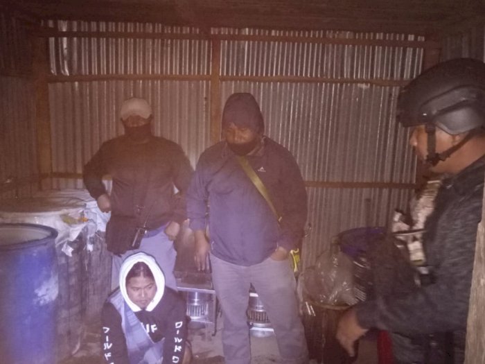 Polisi Gerebek Pabrik Miras Cap Tikus di Wamena Papua, 3 Pelaku Diringkus