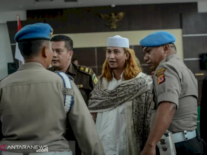 Polemik Penangkapan Habib Bahar, Sempat Minta Izin Merokok Sebelum Dibawa ke Lapas
