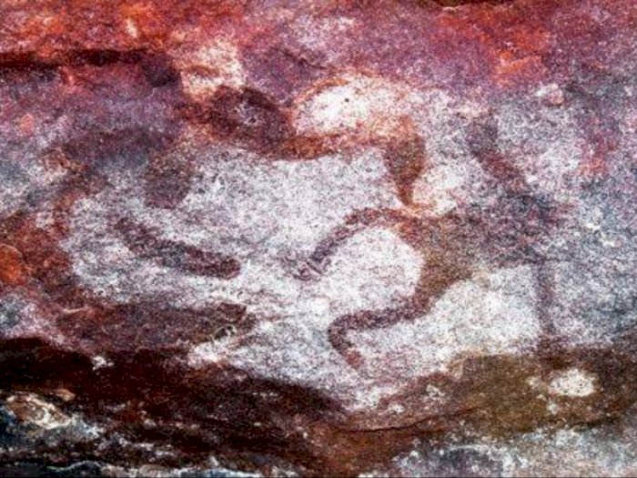 Potret Batu Kuno Berseni Tinggi Milik Suku Aborigin di Australia