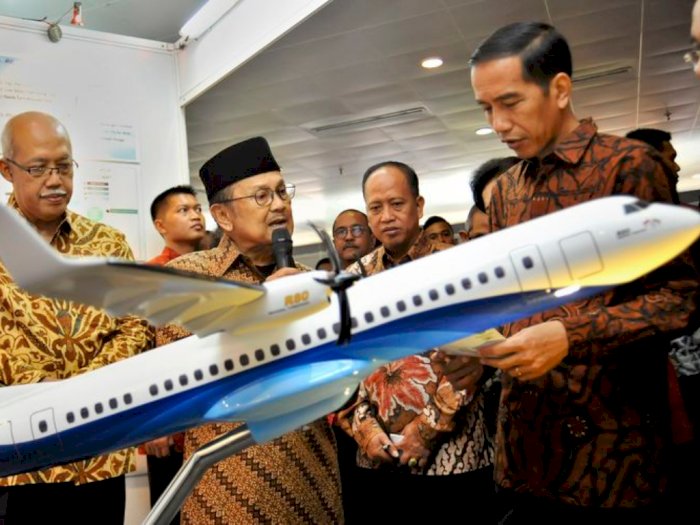 Jokowi Coret Proyek Pesawat R80 Habibie, Lebih Pilih Drone