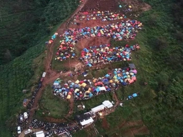 Wisatawan Berkerumun Dirikan Tenda di Bukit Alas Bandawasa, Pemkab Bogor: Tak Berizin