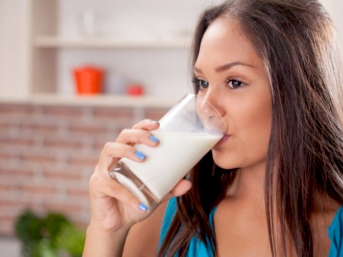 Tubuh Intoleransi Laktosa, Ini Tips Minum Susu yang Aman
