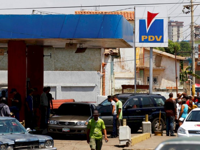 Di Venezuela, Mobil 'Diakali' dengan Tabung Gas Akibat Kelangkaan BBM