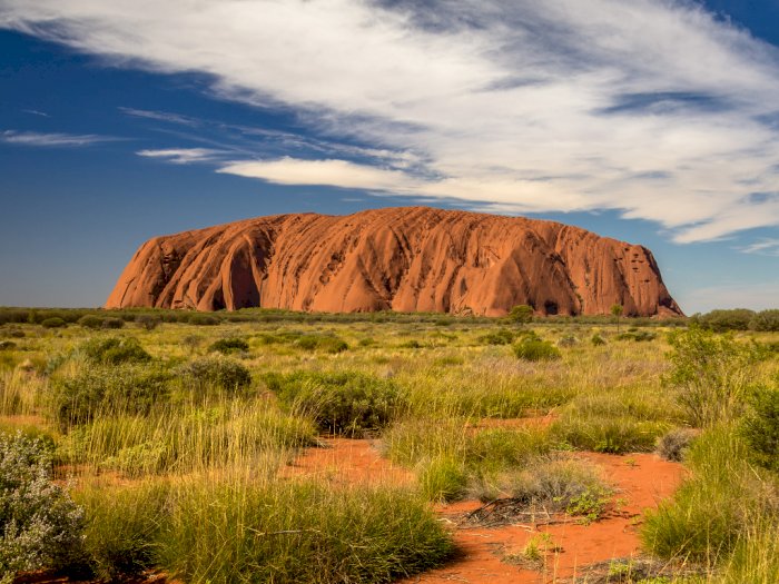 Bukit Uluru, Bukit Sakral Suku Aborigin di Australia