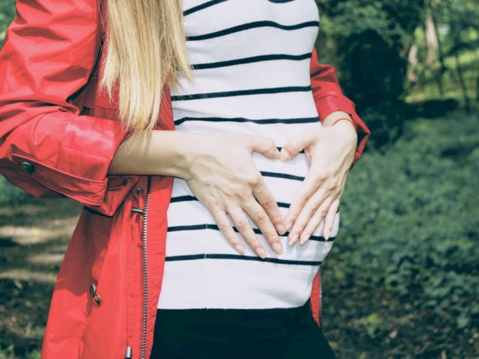 7 Tanda Kehamilan Awal yang Dialami Wanita, Selain Telat Haid dan Mual