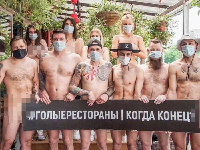Protes Karantina, Para Pemilik Restoran di Rusia Unggah Foto Telanjang
