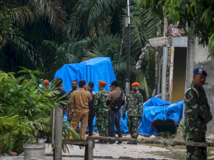 Evakuasi Pesawat Tempur Hawk Pakai Truk Cane, Diangkut ke Hanggar Lanud Roesmin Nurjadin