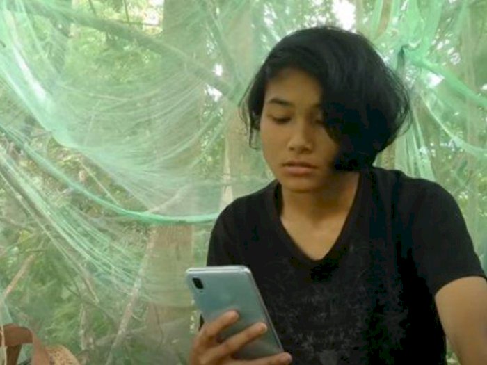 Demi Bisa Ujian Online, Mahasiswi Ini Sampai Nginap di Pohon agar Dapat Sinyal
