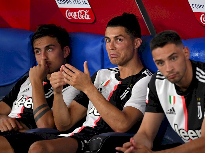 FOTO: Ekspresi Sedih Cristiano Ronaldo Usai Dikalahkan Napoli
