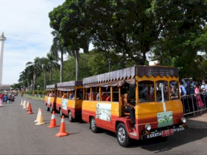Selama Masa PSBB Transisi, Layanan Mobil Wisata Monas Diberhentikan