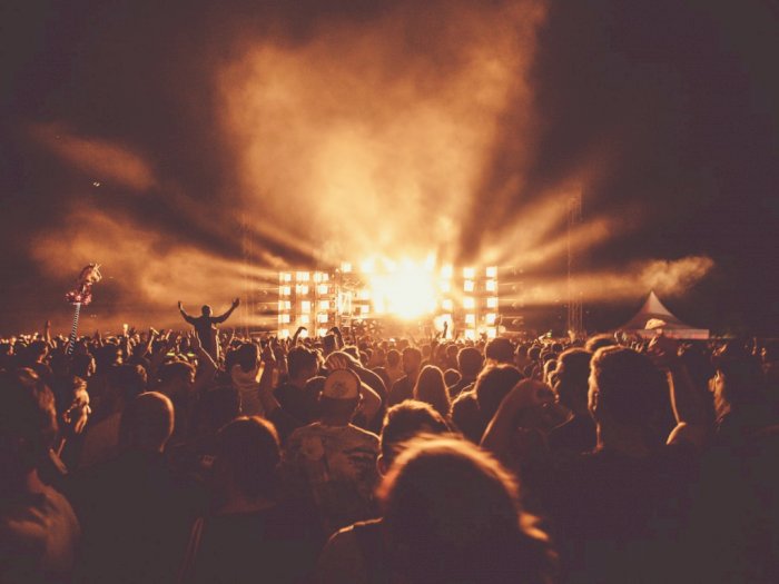 Kemenkes: Konser Boleh Digelar Asalkan Penonton Tidak Berdiri