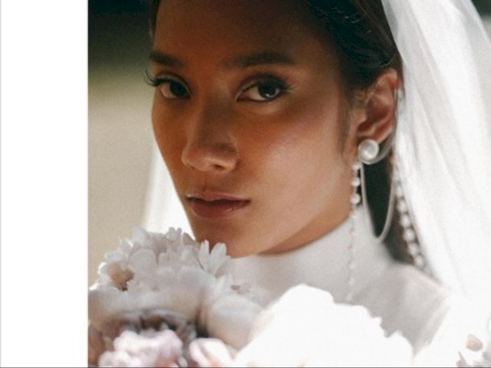Unggah Foto Pernikahan, Tara Basro Tampil Cantik dengan Wedding Dress Klasik