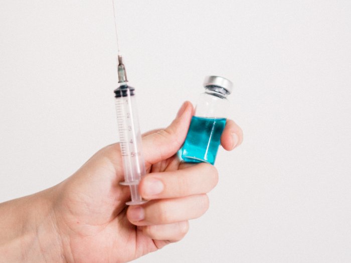Di Tengah Pengembangan Vaksin Corona, Botol Kaca Sulit Didapatkan