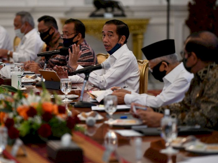 FOTO: Presiden Jokowi Gelar Ratas Tatap Muka di Istana Negara
